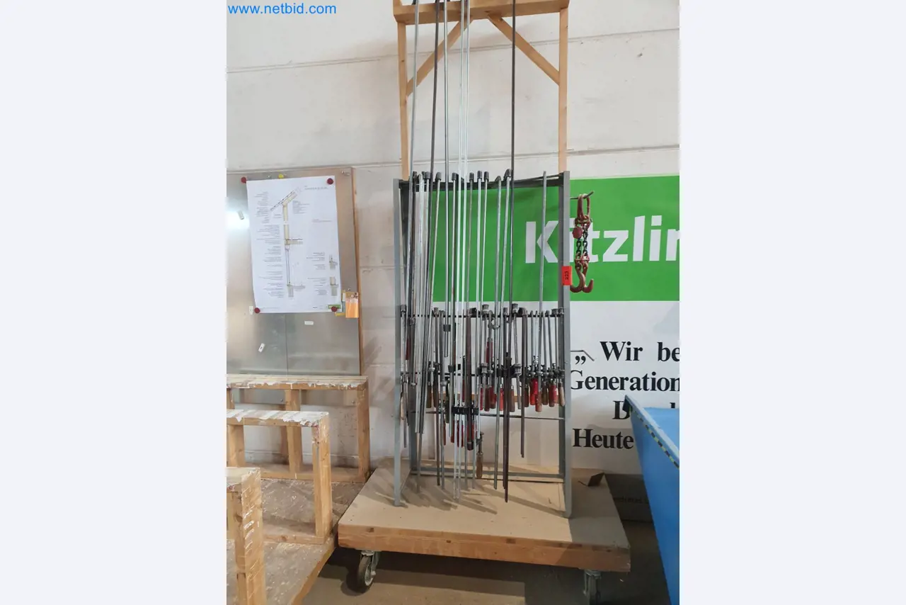 Maszyny do obróbki drewna i metalu oraz magazyn producenta domów prefabrykowanych-2