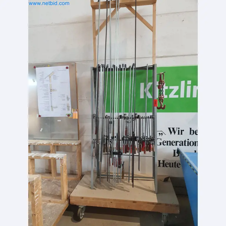 Maszyny do obróbki drewna i metalu oraz magazyn producenta domów prefabrykowanych-2