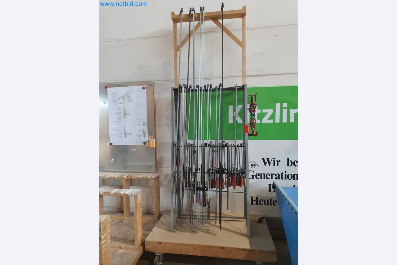 Maszyny do obróbki drewna i metalu oraz magazyn producenta domów prefabrykowanych-3