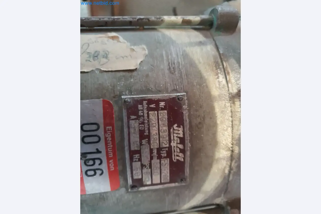 Holzbearbeitende- und metallbearbeitende Maschinen und Warenlager eines Fertighausherstellers -2