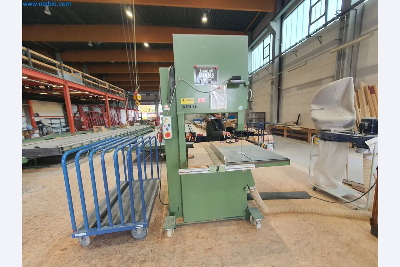 Holzbearbeitende- und metallbearbeitende Maschinen und Warenlager eines Fertighausherstellers -2