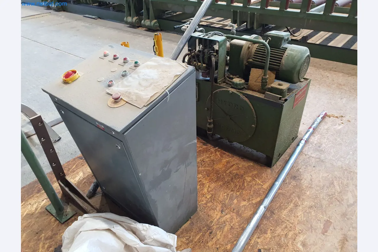 Holzbearbeitende- und metallbearbeitende Maschinen und Warenlager eines Fertighausherstellers -16