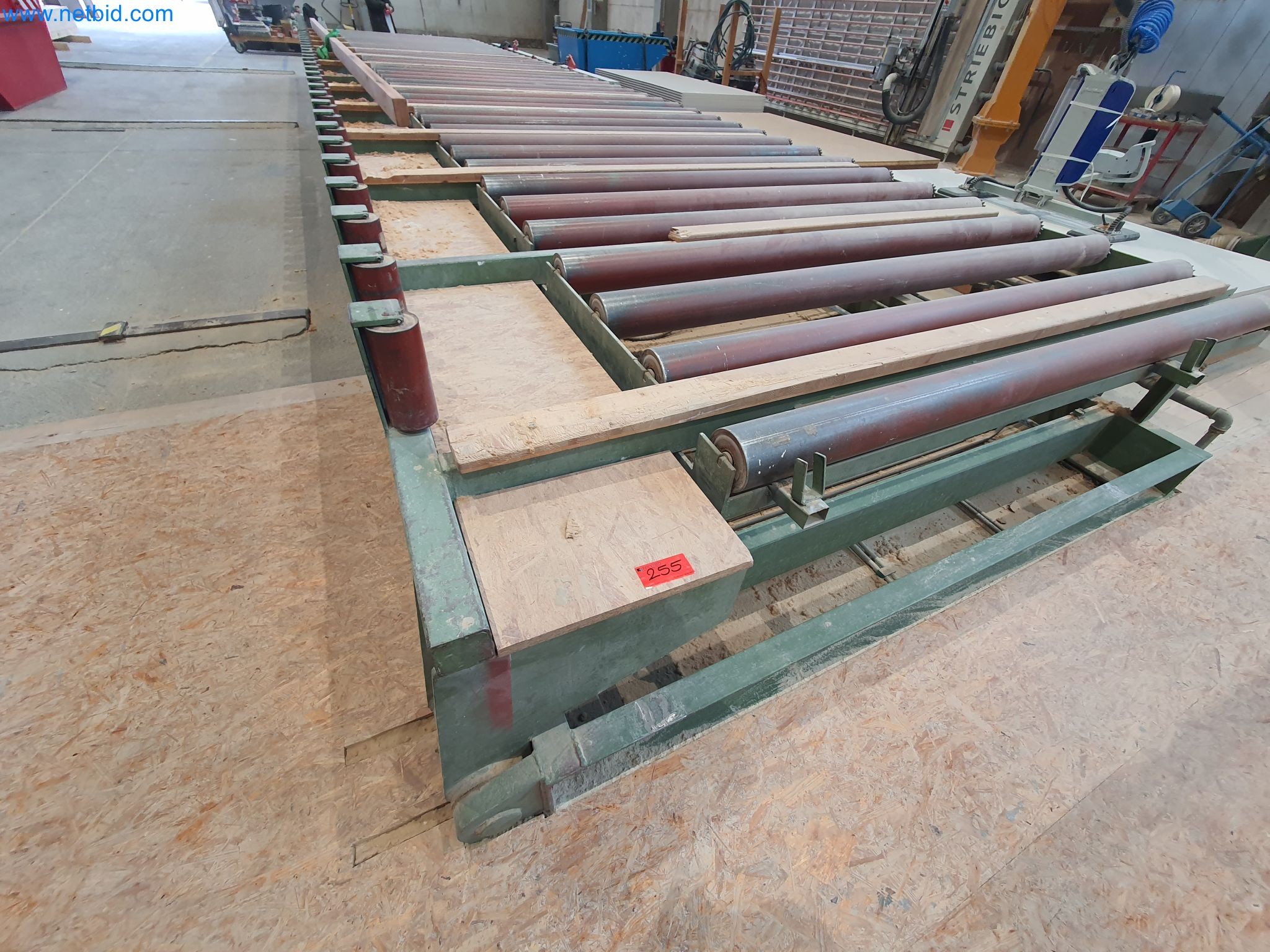 Woodworking and metalworking machines and warehouse of a prefabricated house manufacturer-2