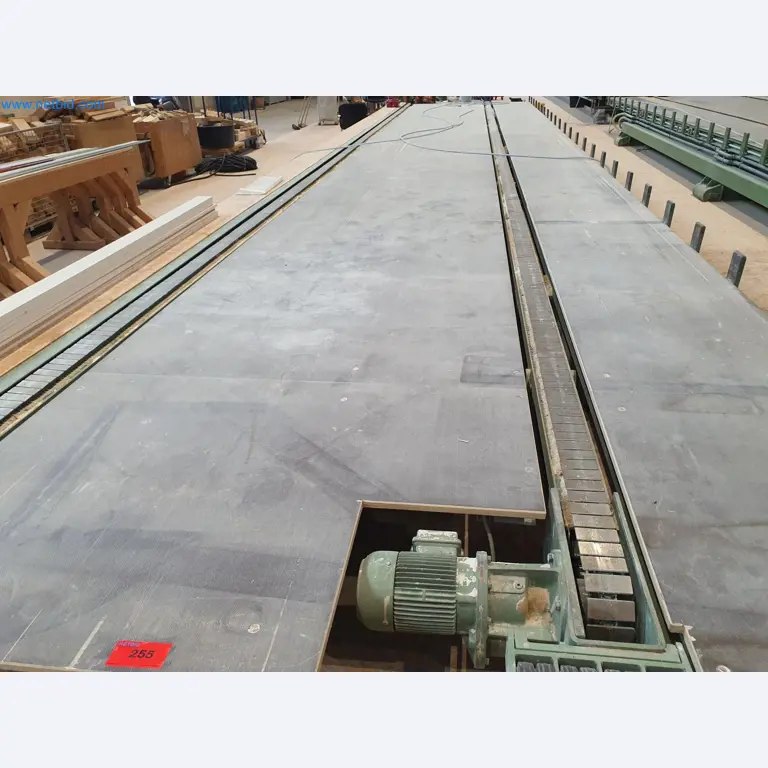 Holzbearbeitende- und metallbearbeitende Maschinen und Warenlager eines Fertighausherstellers -3