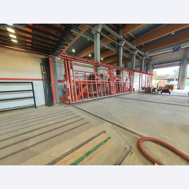 Holzbearbeitende- und metallbearbeitende Maschinen und Warenlager eines Fertighausherstellers -2