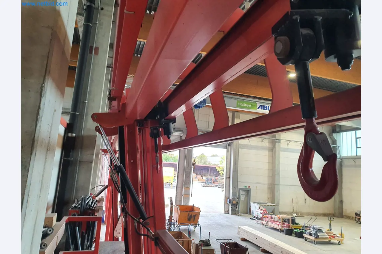 Holzbearbeitende- und metallbearbeitende Maschinen und Warenlager eines Fertighausherstellers -9