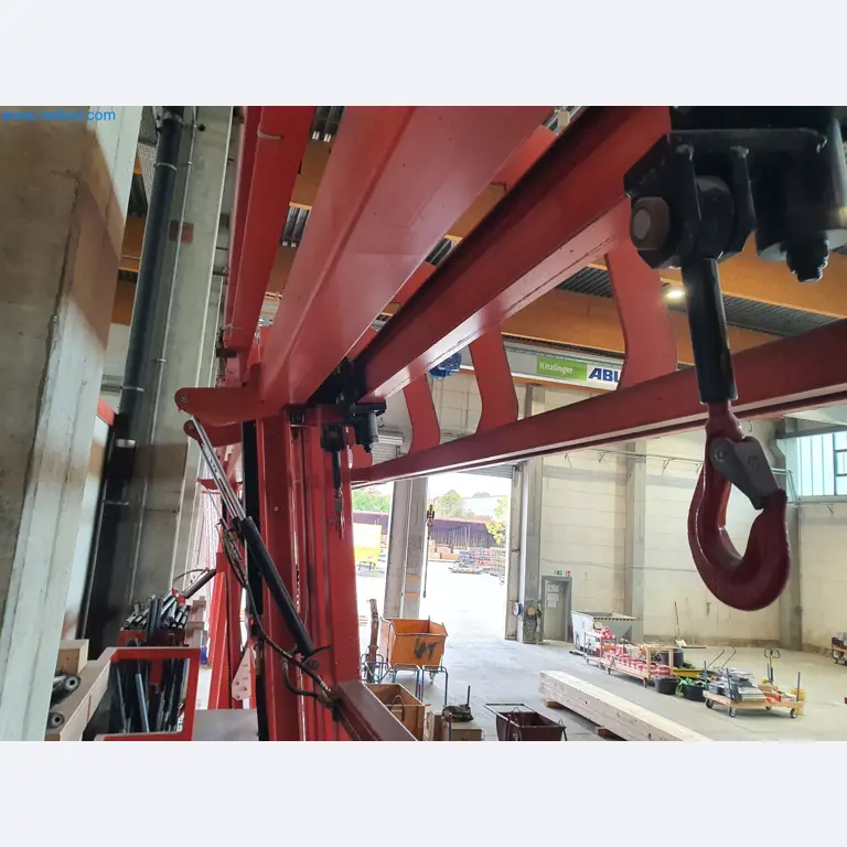 Holzbearbeitende- und metallbearbeitende Maschinen und Warenlager eines Fertighausherstellers -9