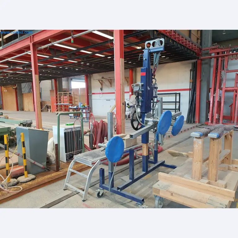 Holzbearbeitende- und metallbearbeitende Maschinen und Warenlager eines Fertighausherstellers -1