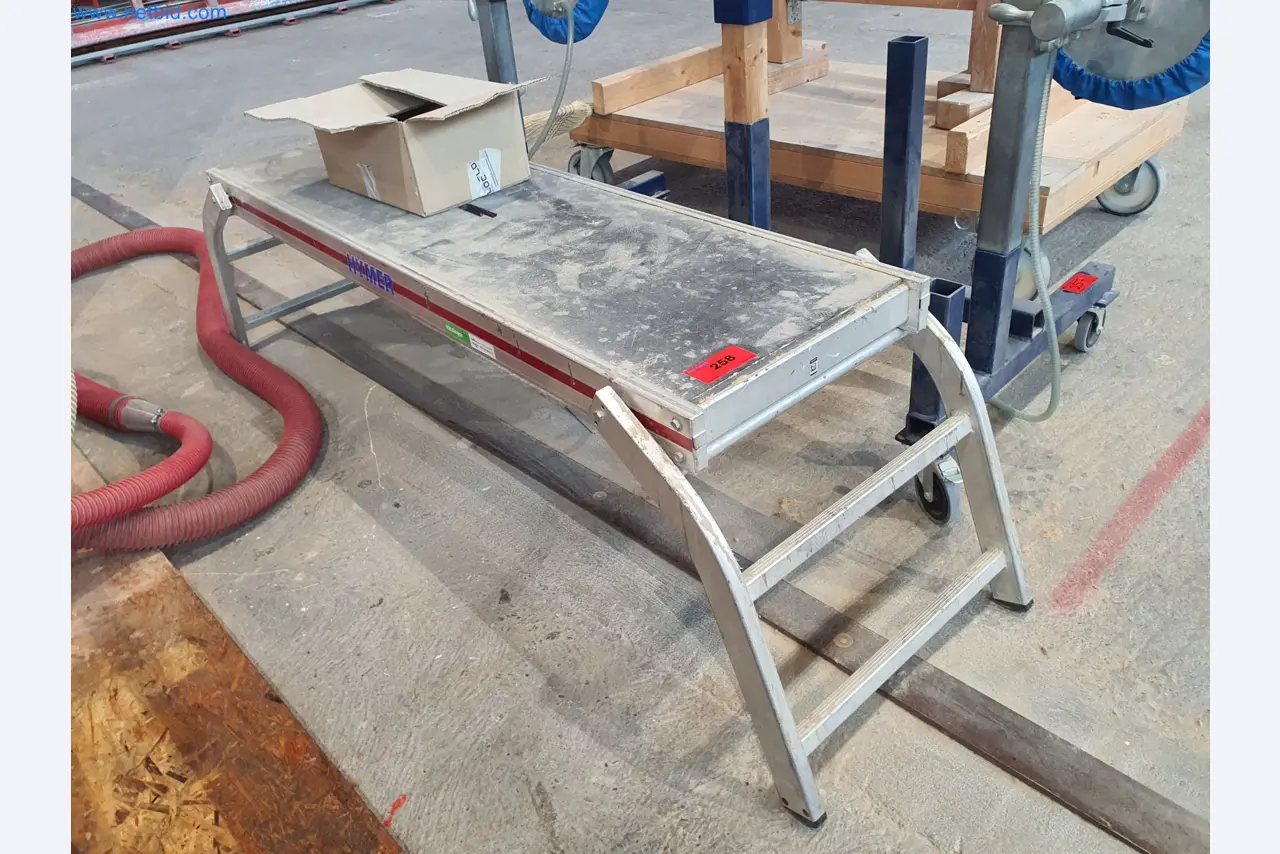 Holzbearbeitende- und metallbearbeitende Maschinen und Warenlager eines Fertighausherstellers -1