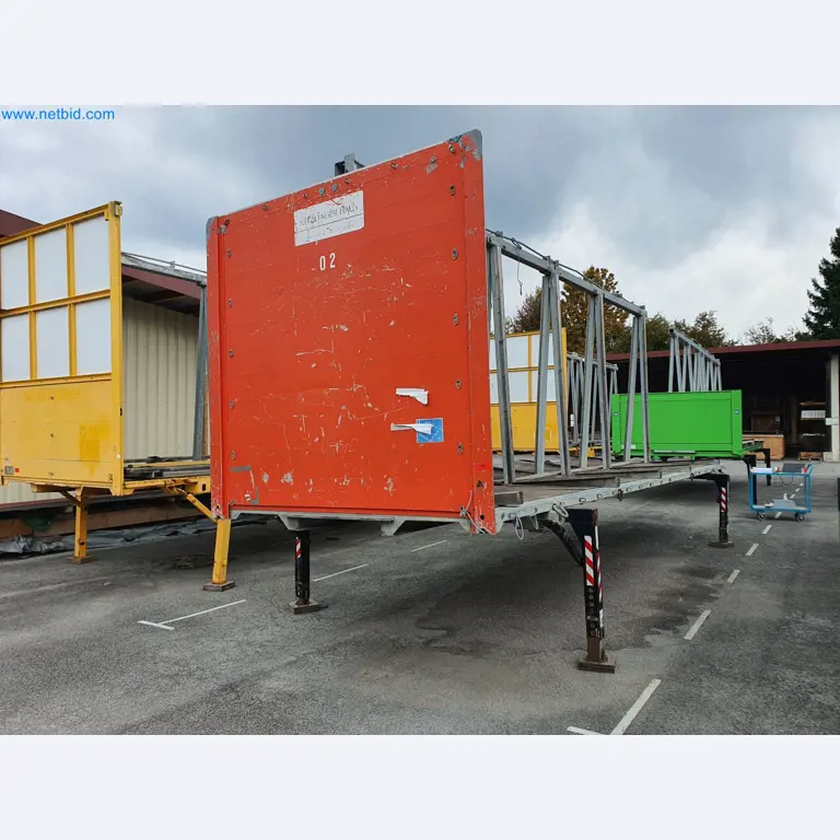 Holzbearbeitende- und metallbearbeitende Maschinen und Warenlager eines Fertighausherstellers -1