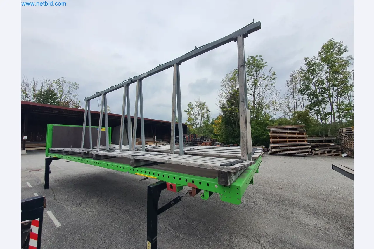 Holzbearbeitende- und metallbearbeitende Maschinen und Warenlager eines Fertighausherstellers -2