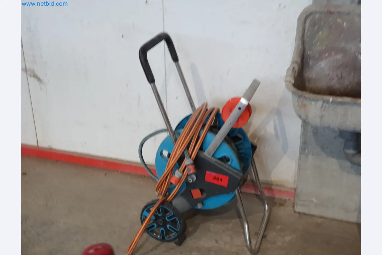 Holzbearbeitende- und metallbearbeitende Maschinen und Warenlager eines Fertighausherstellers -1