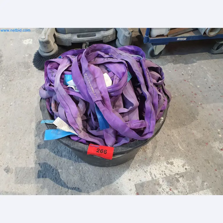 Dřevoobráběcí a kovoobráběcí stroje a sklad výrobce montovaných domů-1