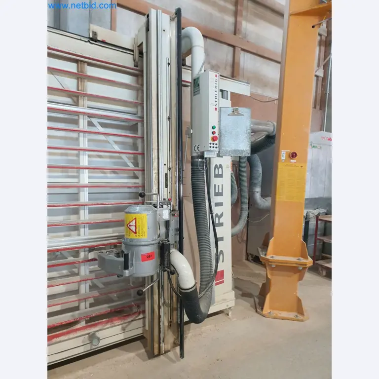 Maszyny do obróbki drewna i metalu oraz magazyn producenta domów prefabrykowanych-2