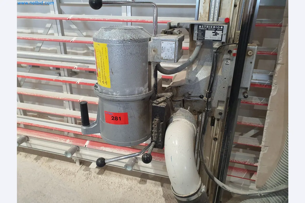 Maszyny do obróbki drewna i metalu oraz magazyn producenta domów prefabrykowanych-6