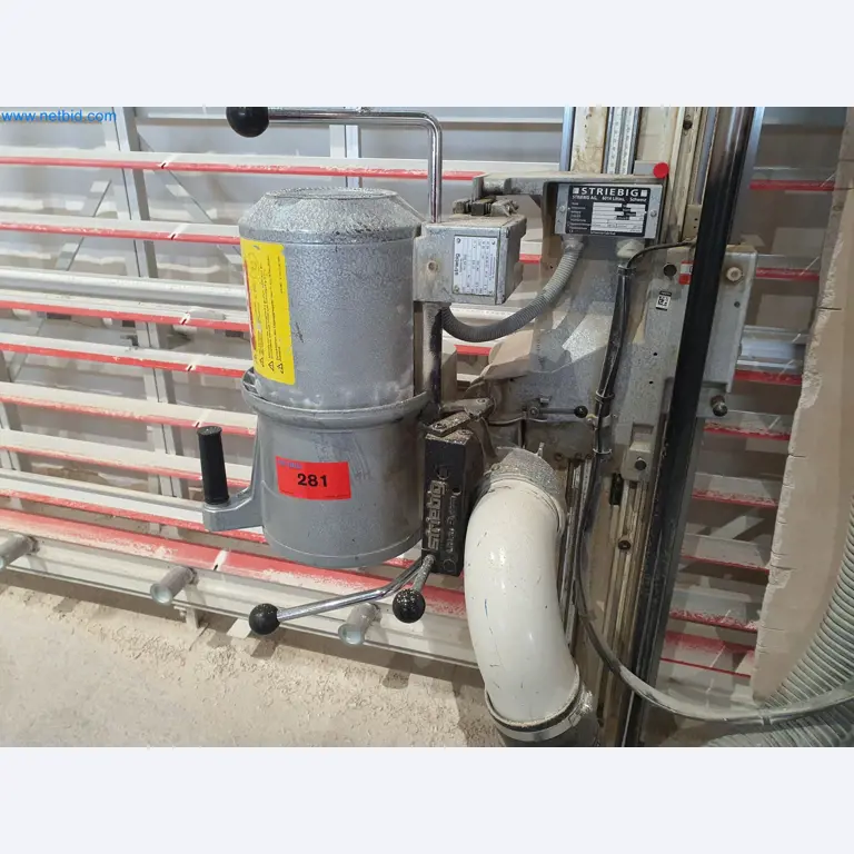 Maszyny do obróbki drewna i metalu oraz magazyn producenta domów prefabrykowanych-6