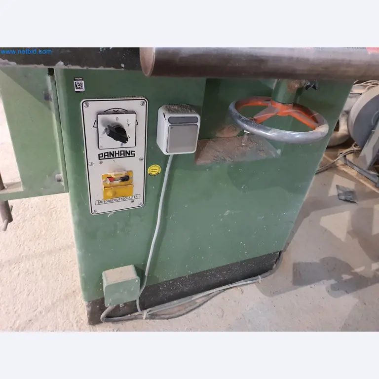 Maszyny do obróbki drewna i metalu oraz magazyn producenta domów prefabrykowanych-3