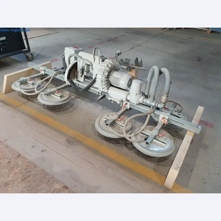 Holzbearbeitende- und metallbearbeitende Maschinen und Warenlager eines Fertighausherstellers -2