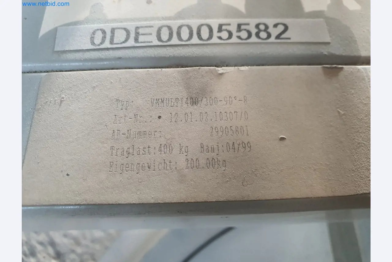 Holzbearbeitende- und metallbearbeitende Maschinen und Warenlager eines Fertighausherstellers -3