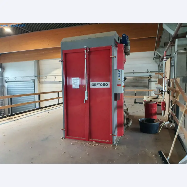 Holzbearbeitende- und metallbearbeitende Maschinen und Warenlager eines Fertighausherstellers -1