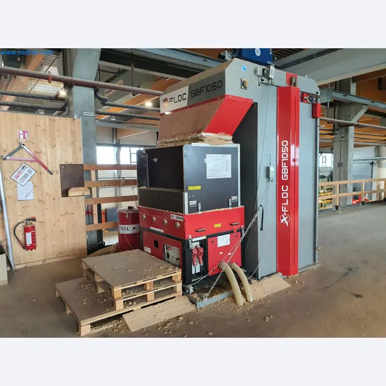 Holzbearbeitende- und metallbearbeitende Maschinen und Warenlager eines Fertighausherstellers -2