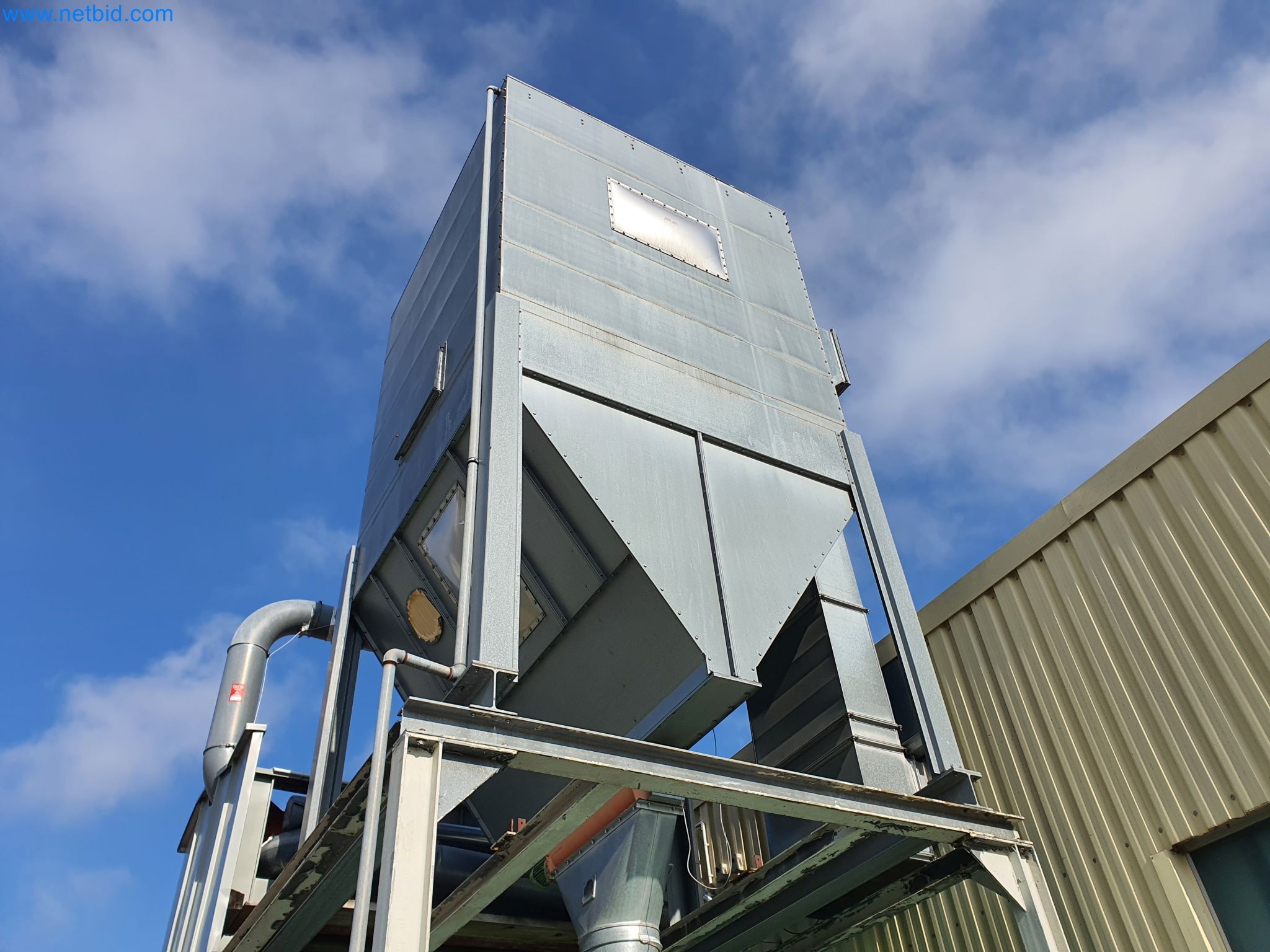 Maszyny do obróbki drewna i metalu oraz magazyn producenta domów prefabrykowanych-5