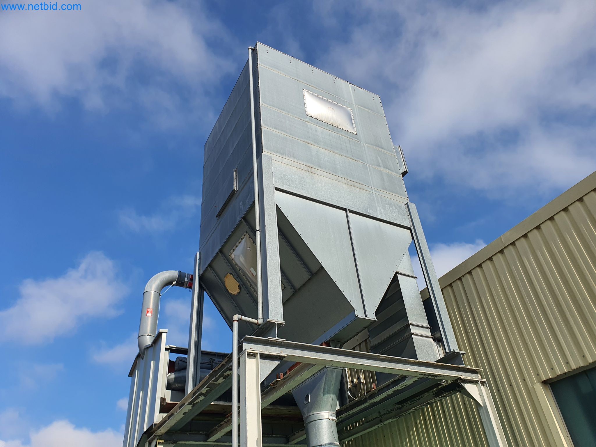 Maszyny do obróbki drewna i metalu oraz magazyn producenta domów prefabrykowanych-6