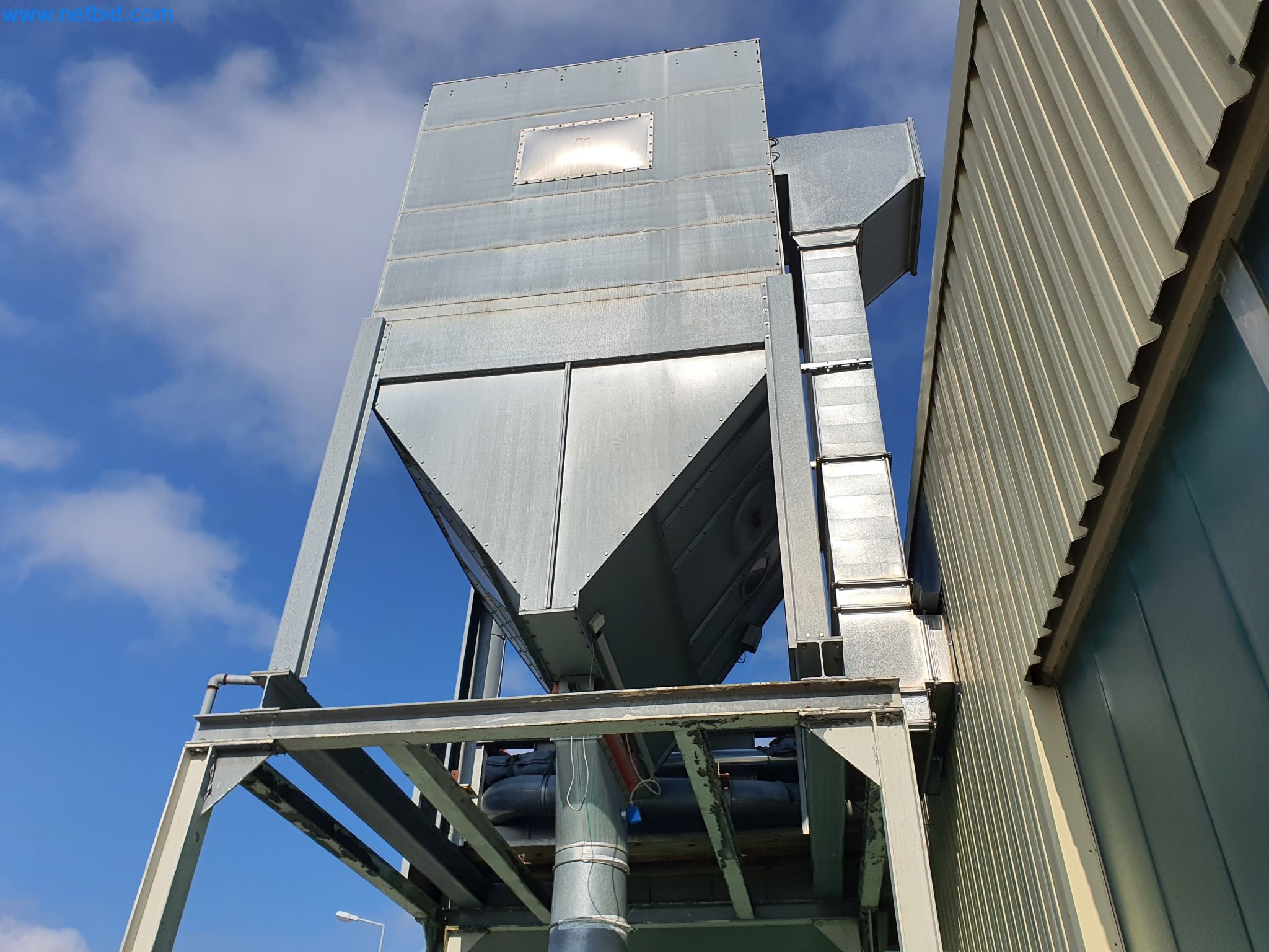 Maszyny do obróbki drewna i metalu oraz magazyn producenta domów prefabrykowanych-9