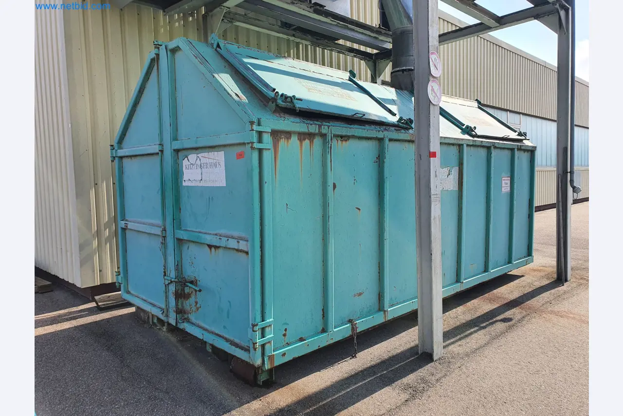 Woodworking and metalworking machines and warehouse of a prefabricated house manufacturer-2