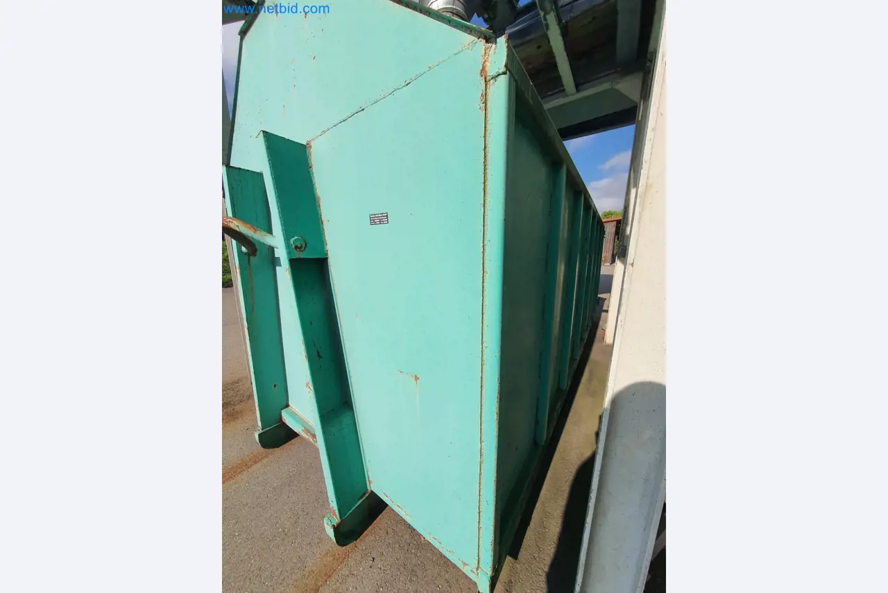 Woodworking and metalworking machines and warehouse of a prefabricated house manufacturer-4