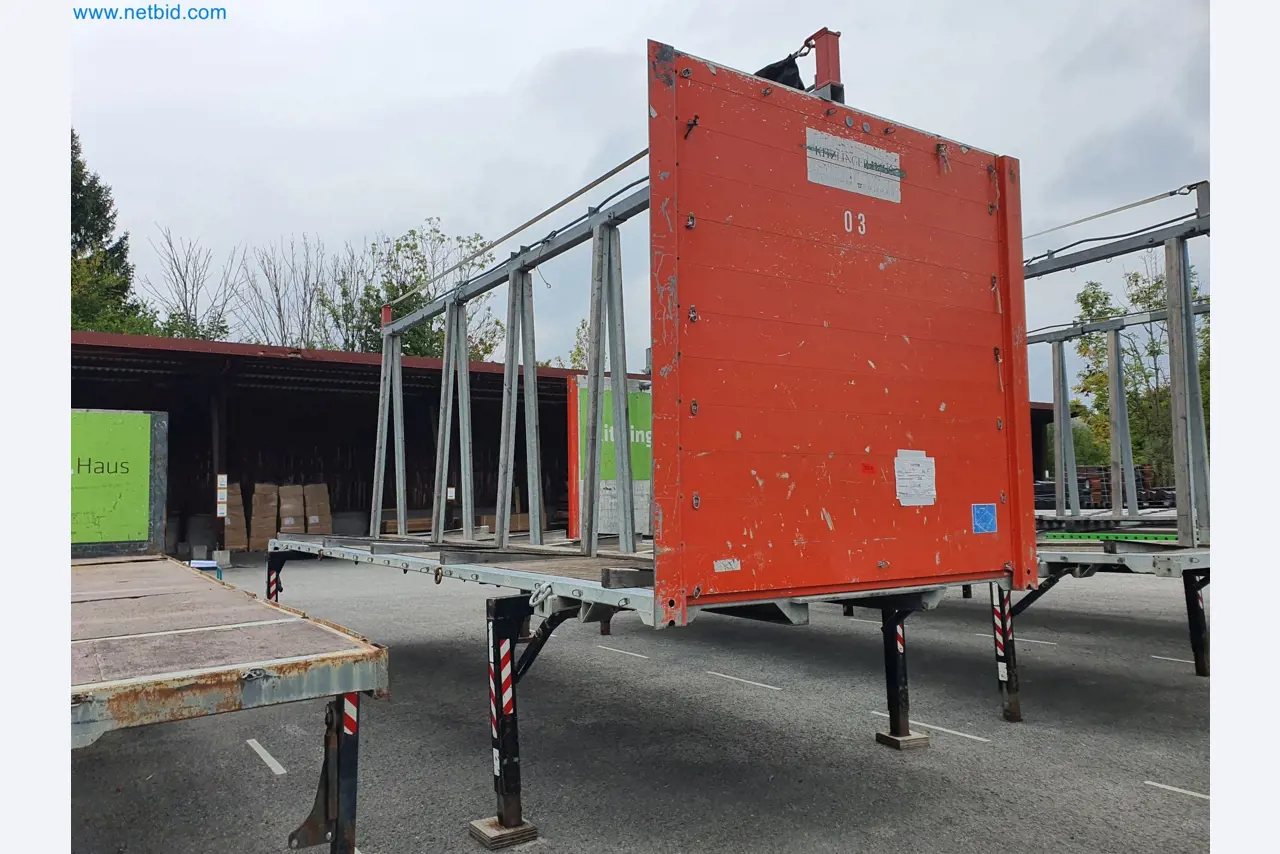 Woodworking and metalworking machines and warehouse of a prefabricated house manufacturer-2