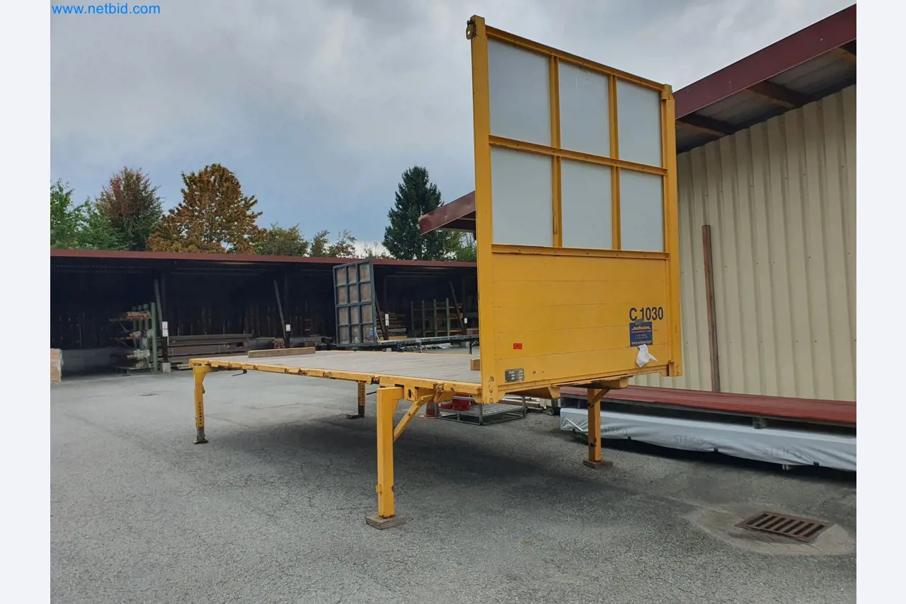 Woodworking and metalworking machines and warehouse of a prefabricated house manufacturer-1