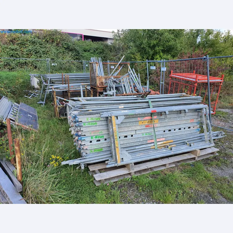 Máquinas para trabajar la madera y el metal y almacén de un fabricante de casas prefabricadas-1