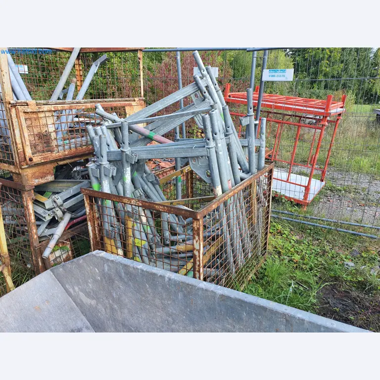 Máquinas para trabajar la madera y el metal y almacén de un fabricante de casas prefabricadas-3