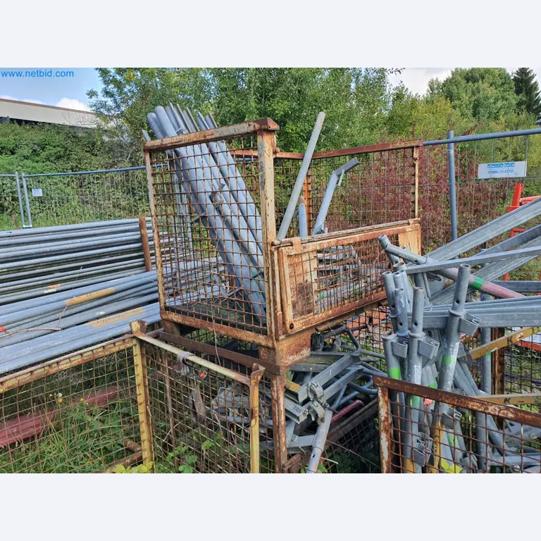 Máquinas para trabajar la madera y el metal y almacén de un fabricante de casas prefabricadas-4