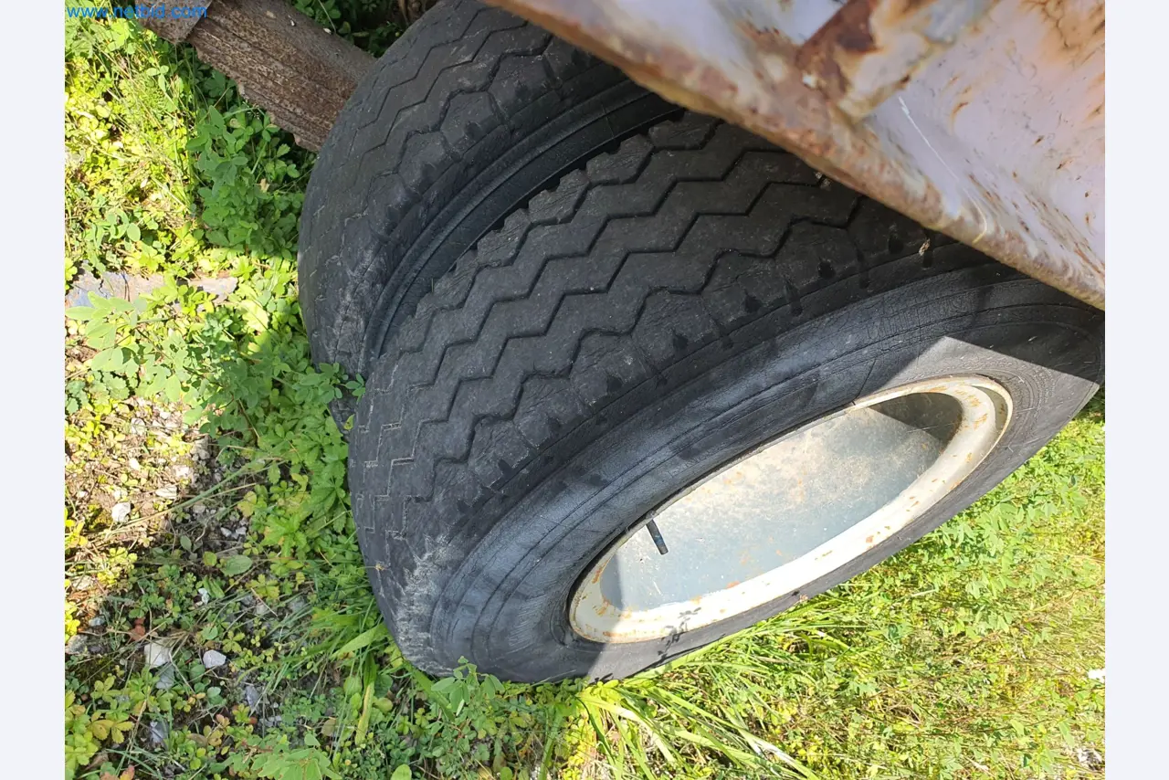 Woodworking and metalworking machines and warehouse of a prefabricated house manufacturer-7