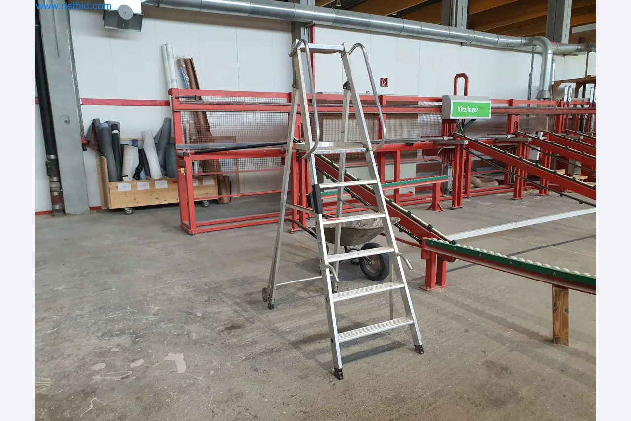 Woodworking and metalworking machines and warehouse of a prefabricated house manufacturer-1