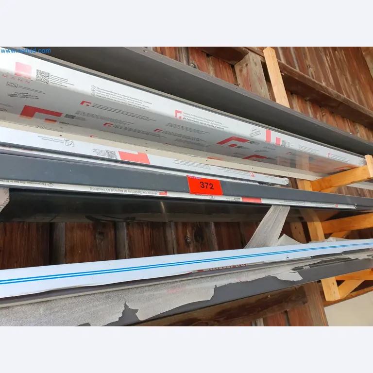 Maszyny do obróbki drewna i metalu oraz magazyn producenta domów prefabrykowanych-2