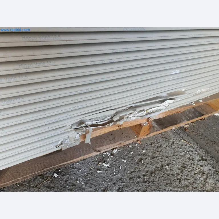 Woodworking and metalworking machines and warehouse of a prefabricated house manufacturer-3