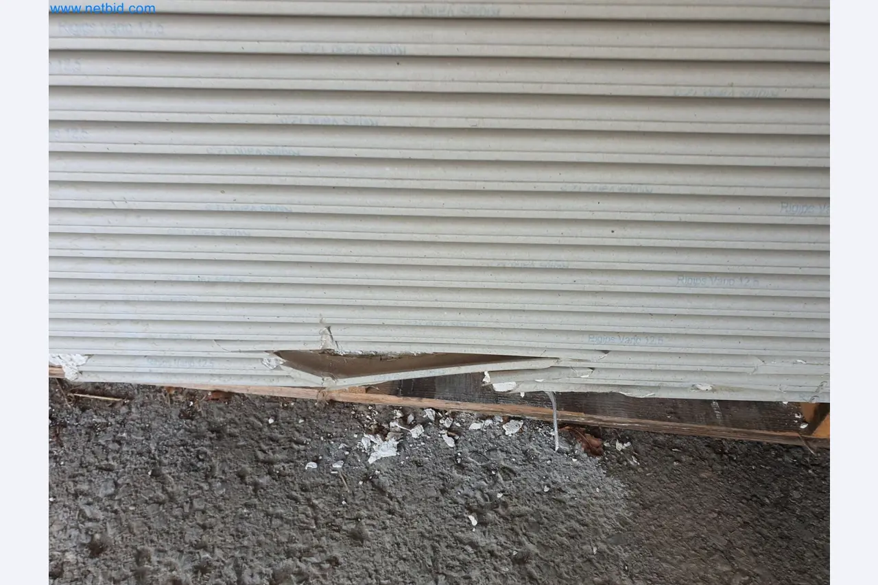 Woodworking and metalworking machines and warehouse of a prefabricated house manufacturer-4