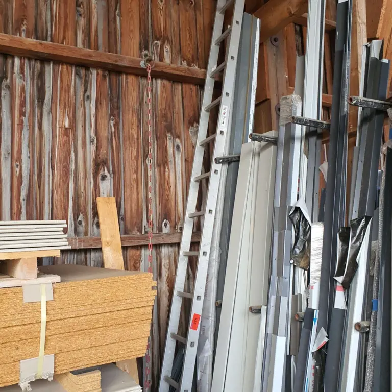 Aluminiowa drabina rozstawna