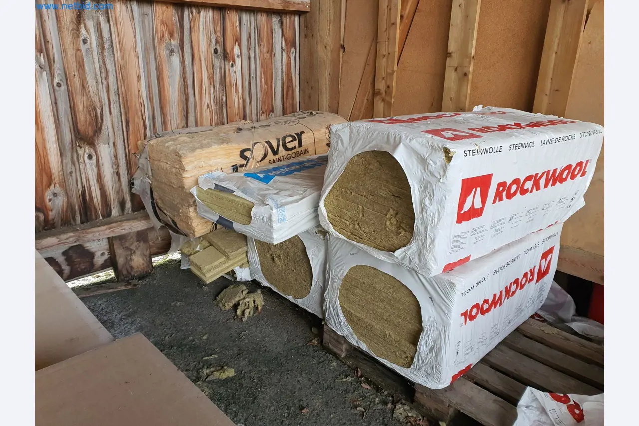 Holzbearbeitende- und metallbearbeitende Maschinen und Warenlager eines Fertighausherstellers -4