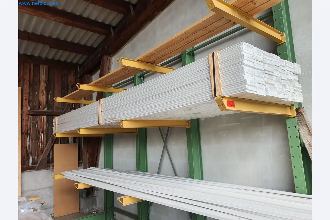 Holzbearbeitende- und metallbearbeitende Maschinen und Warenlager eines Fertighausherstellers -5