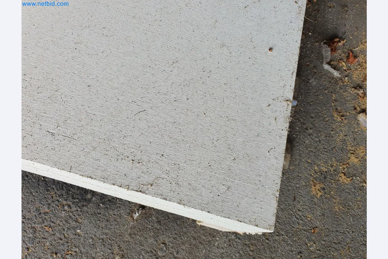 Máquinas para trabajar la madera y el metal y almacén de un fabricante de casas prefabricadas-2