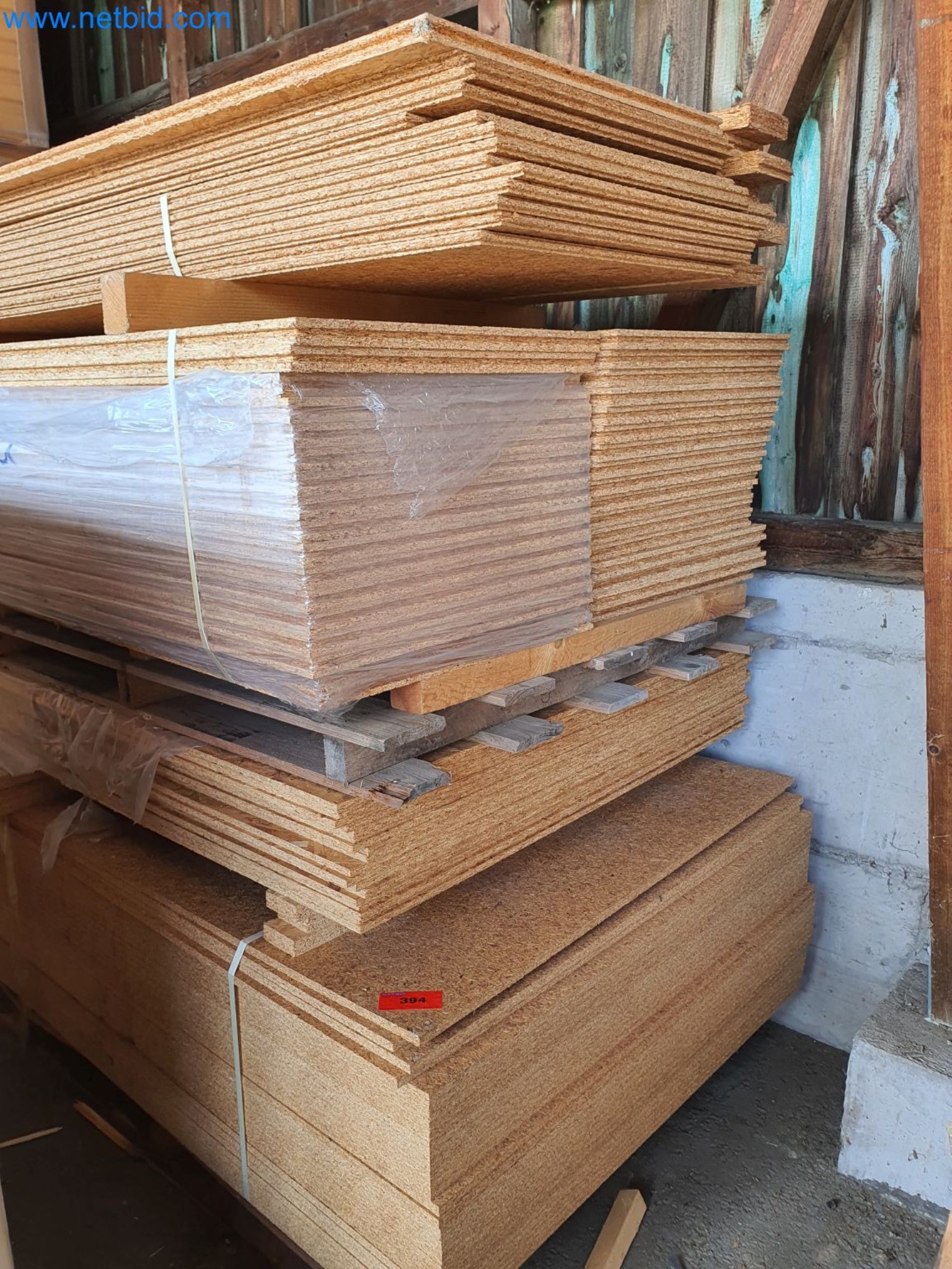 Stroji za obdelavo lesa in kovin ter skladišče proizvajalca montažnih hiš-1