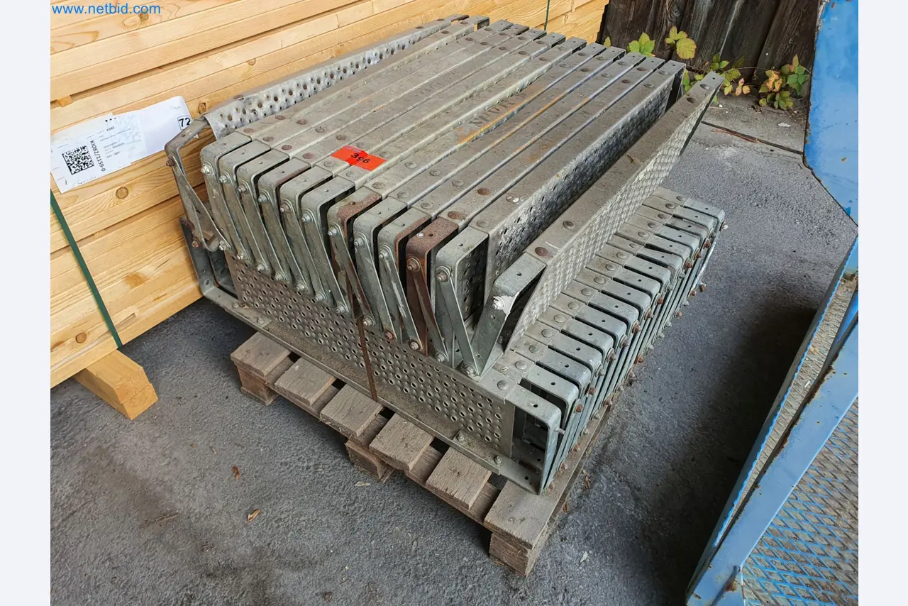 Máquinas para trabajar la madera y el metal y almacén de un fabricante de casas prefabricadas-1