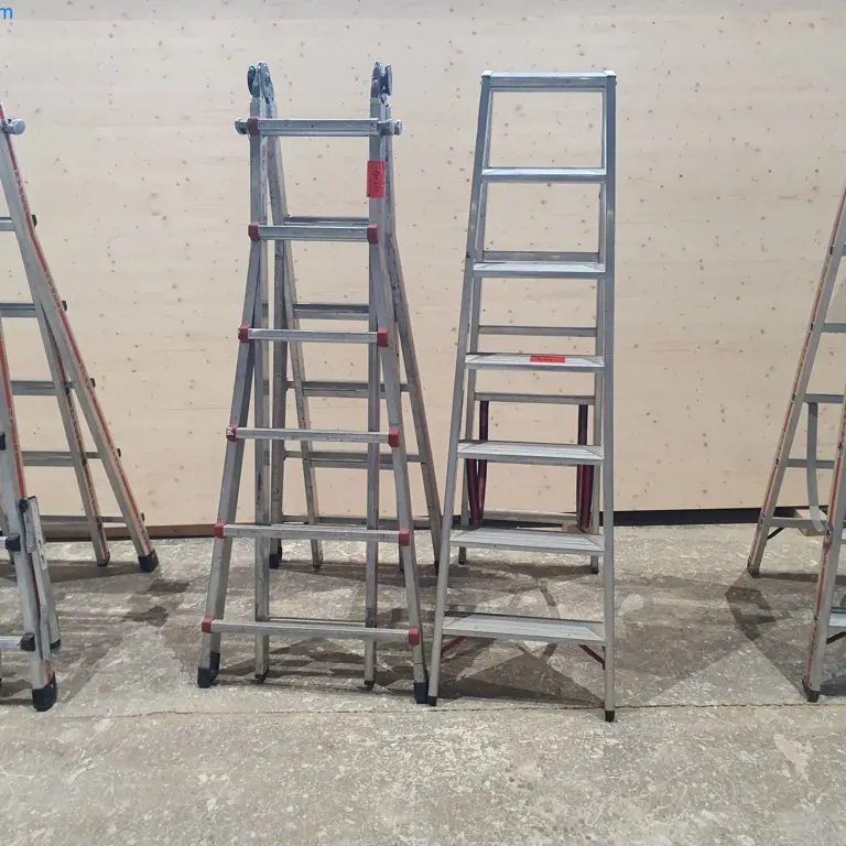2 Alu-Bockleitern Hymer