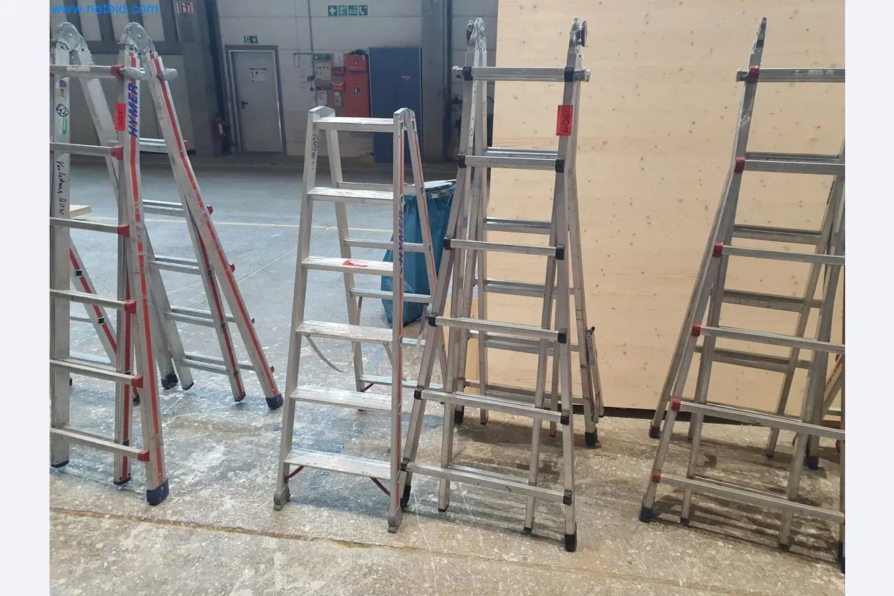 Machines voor hout- en metaalbewerking en magazijn van een fabrikant van geprefabriceerde huizen-1