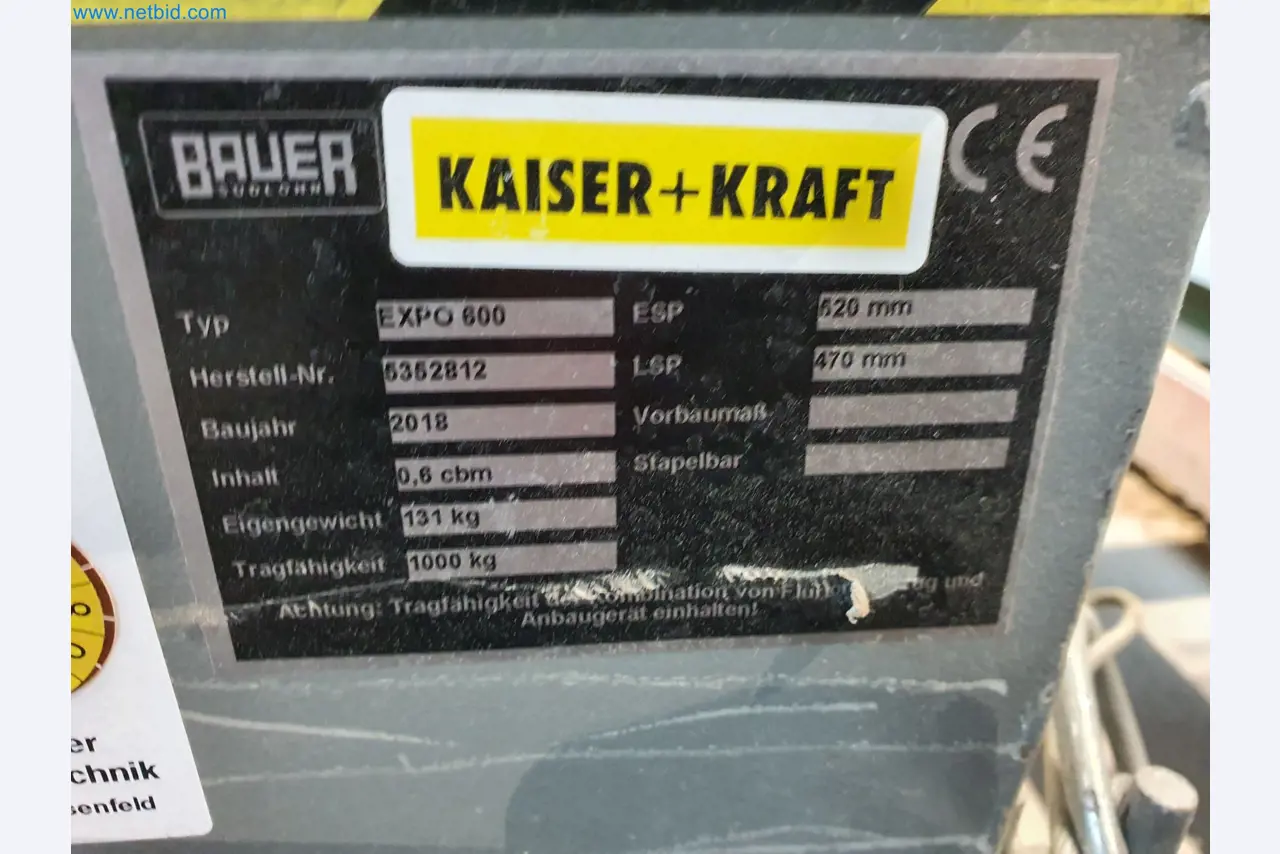 Máquinas para trabajar la madera y el metal y almacén de un fabricante de casas prefabricadas-2