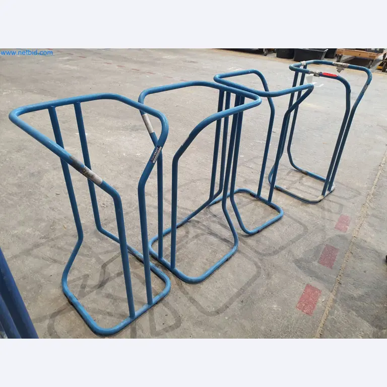 Máquinas para trabalhar madeira e metais e armazém de um fabricante de casas pré-fabricadas-1